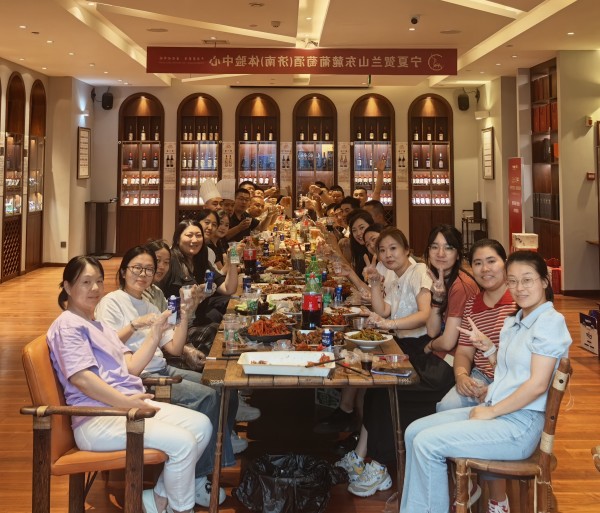 品味美食，凝聚力量——擇立燒烤party圓滿落幕